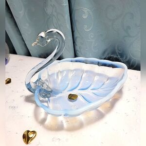 Vintage Duncan and Miller blue opalescent glass Swan small candy dish